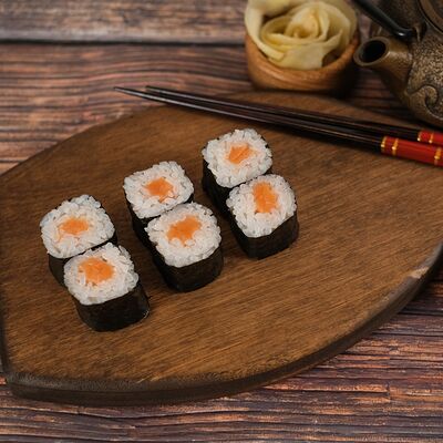 Сяке маки в Японский городовой 64 по цене 150 ₽