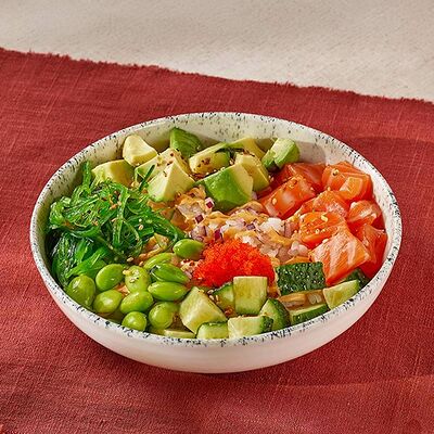 Поке с лососем в Тануки по цене 695 ₽