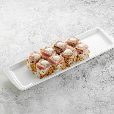 Ролл с опаленным тунцом и горгонзолой в Нектарин по цене 710 ₽