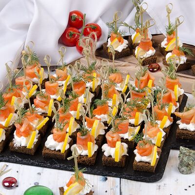 Канапе с кижучем glamour в All Canape по цене 3150 ₽