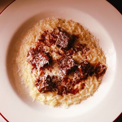 Орзо со щечками и соусом Жу в Пинки Бандински по цене 34 р.