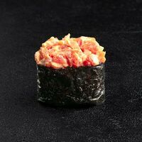 Гункан с тунцом в Веселый Самурай SUSHI PREMIUM