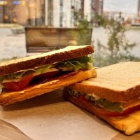 Сэндвич на гриле в The trish