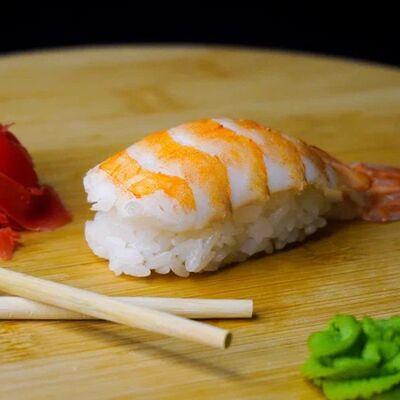 Суши с креветкой в Yo! Sushi по цене 180 ₽
