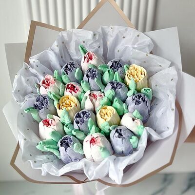 Зефирный букет из 19 тюльпанов на 1 сентября в Vanilka по цене 2800 ₽