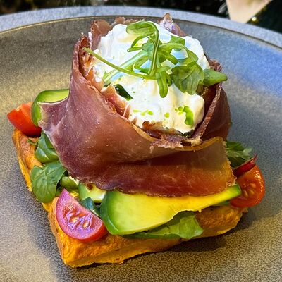 Вафля из батата с пармой и страчателлой в Moonlight Cafe по цене 990 ₽