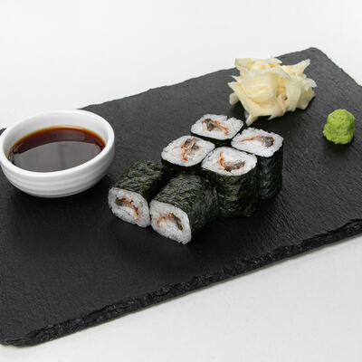 Мини-ролл с угрем в Сакура по цене 180 ₽