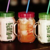 Молочный коктейль Клубника-банан в Рисоварня