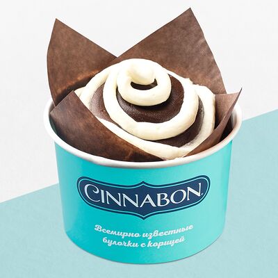 Микс-ролл шоколадный в Синнабон по цене 350 ₽