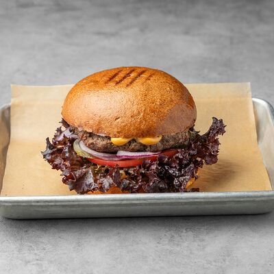 Бургер Бык в булке в Большая рыба по цене 850 ₽