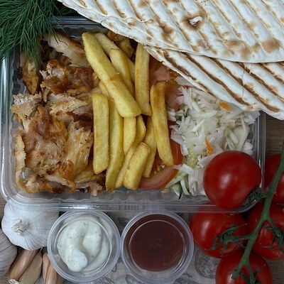 Шаурма в тарелкев OK Burger по цене 370 ₽