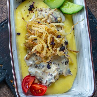 Бефстроганов из говядиныв Шари Вари Чайхана по цене 710 ₽