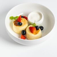 Домашние сырники со сметаной в Smart Coffee Lab