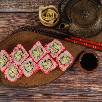 Калифорния с угрём в Японский городовой 64 по цене 345 ₽