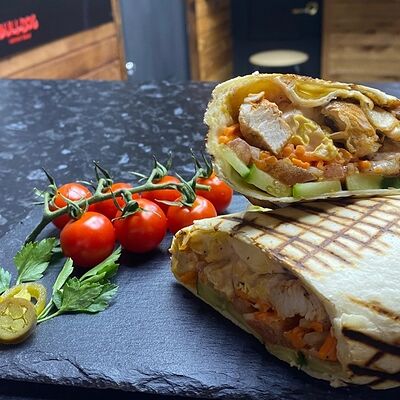 Шаурма BBQ с курицей в Bulldog по цене 229 ₽