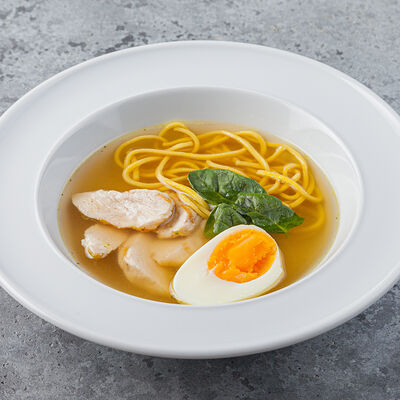 Куриный суп с лапшой в Terra&Mare по цене 400 ₽