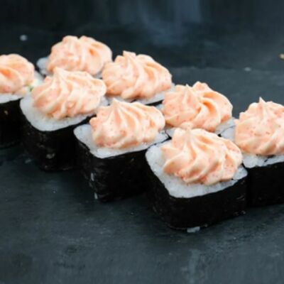 Ролл крабик в Суши & Гирос по цене 228 ₽