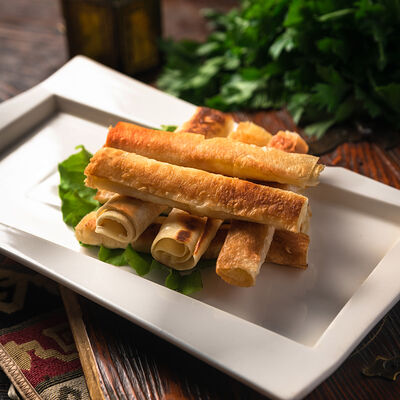 Трубочки из лаваша с курицей в Старый Ереван по цене 585 ₽