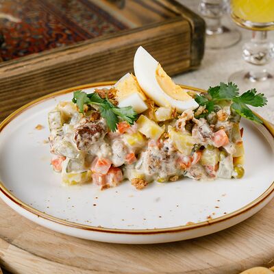 Салат Оливье с реберным мясом в Большой Ребровски по цене 450 ₽