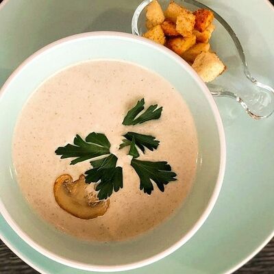 Крем-суп с грибами в Грейс HALL по цене 450 ₽