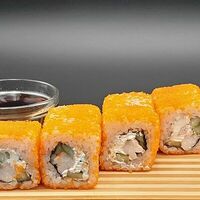 Калифорния с креветкой в Sushi & Pizza