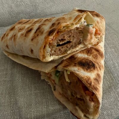 Люля-кебаб из говядины в лаваше в На углях 48 по цене 350 ₽