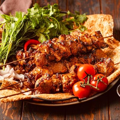 Свиная шейка и ножкив Паприка по цене 3700 ₽