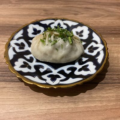 Манты из говядины в Atmosphere по цене 96 ₽