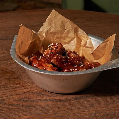 Куриные крылья в Rossa presnya по цене 720 ₽