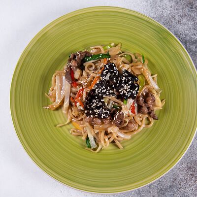 Вок с говядиной в Soju по цене 975 ₽