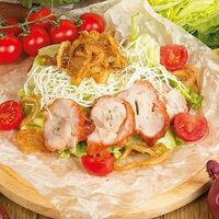Теплый салат с цыпленком в Мушмула
