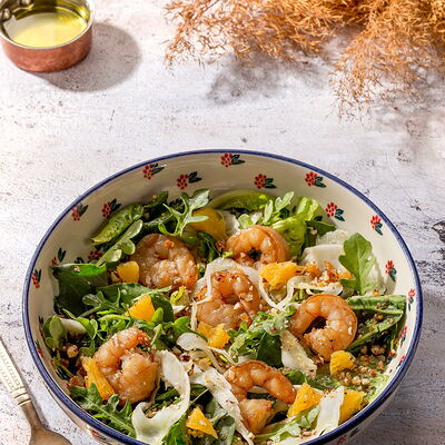 Зеленый салат с креветками в Beerократия по цене 690 ₽