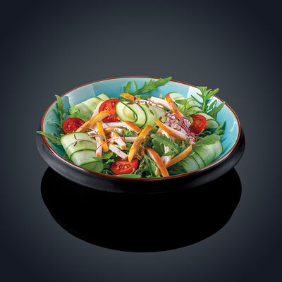 Салат с копченой курицей в Якитория по цене 327