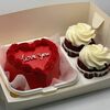Набор бенто-торт сердце и два капкейка в Кондитерская Cakesmile по цене 3890
