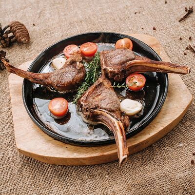 Каре ягненка в Кафе-парк Теремок по цене 1150 ₽