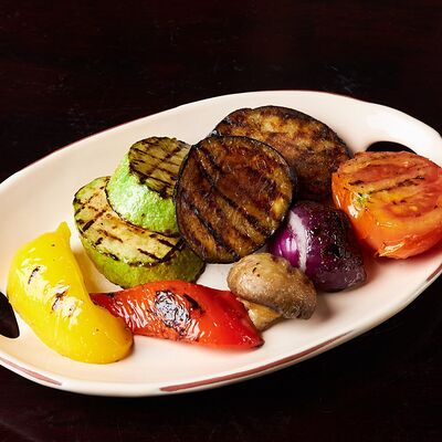 Овощи гриль в Lions Head по цене 420 ₽