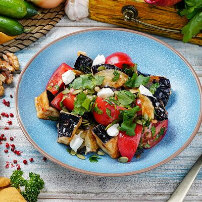 Салат с баклажанами в Ананури по цене 605 ₽