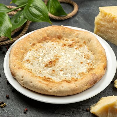 Фокачча с сыром в Сорренто по цене 200 ₽