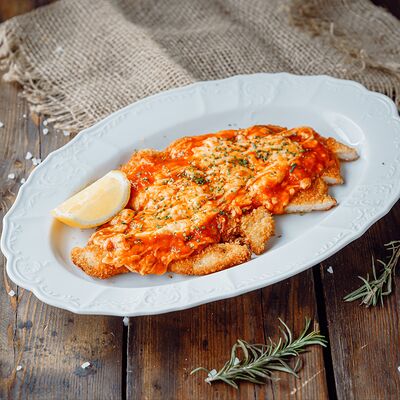 Куриный шницель с моцареллой в BarVilla по цене 4490 ₸