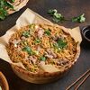 Жареная лапша с говядинойв Pho Nem по цене 520