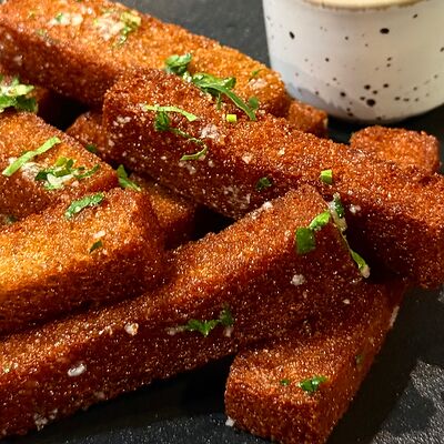 Гренки чесночные в Парус по цене 450 ₽