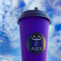Чай вишневой Королевы в Alice coffee