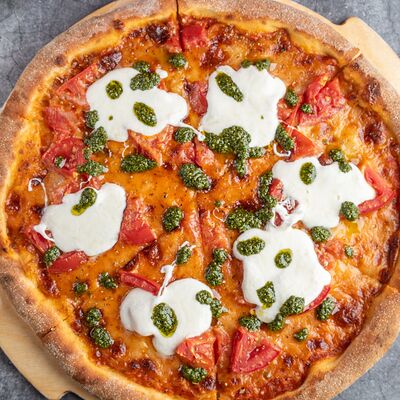 Пицца песто с томатами в Новые Лица по цене 710