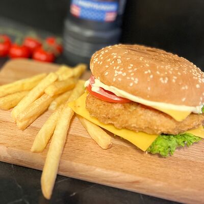 Чизбургер в Булка по цене 450 ₽