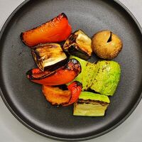 Овощи на углях в Suli & Co