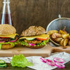 Логотип кафе One More Burger