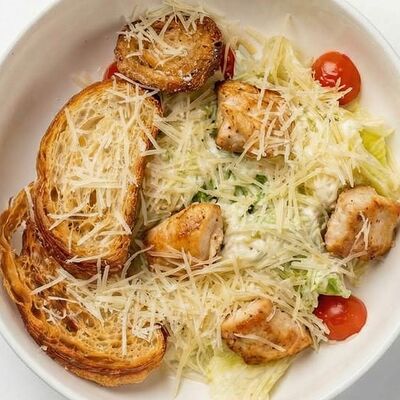 Цезарь с Курицей в Кейк по цене 299 ₽