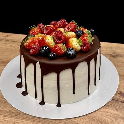 Торт Ягодный в Nu Natali Cakes по цене 6600 ₽