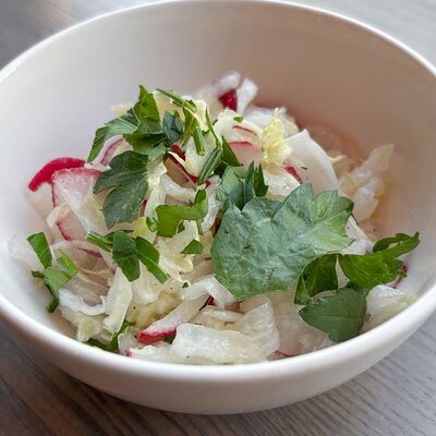 Салат Весна в Хлеб и горчица по цене 160 ₽