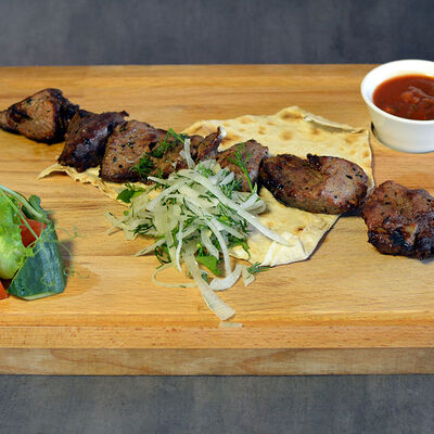 Шашлык из телятины в Грузия и вино по цене 1050 ₽